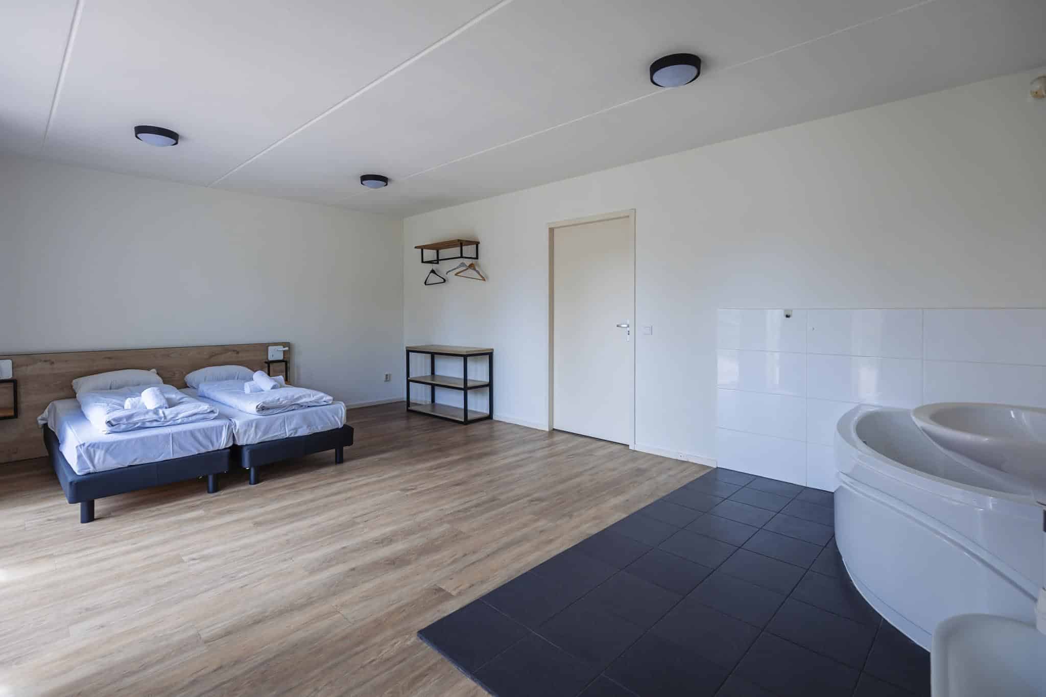 Vakantiepark-huisjes-'t-Broekhuis-Ewijk-vakantie-weekendje-weg-10